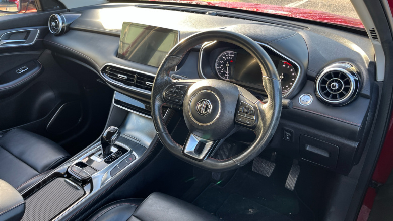 MG Hs 1.5 T-GDI Excite 5dr DCT Petrol Hatchback